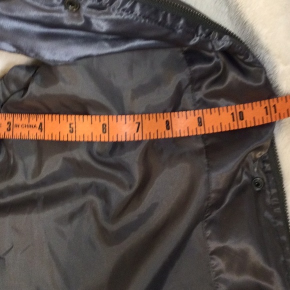 S🫥RRY S🫥LD *Please Check Out my Shop 4 More Beautiful Vests, Coats & More - Picture 9 of 10